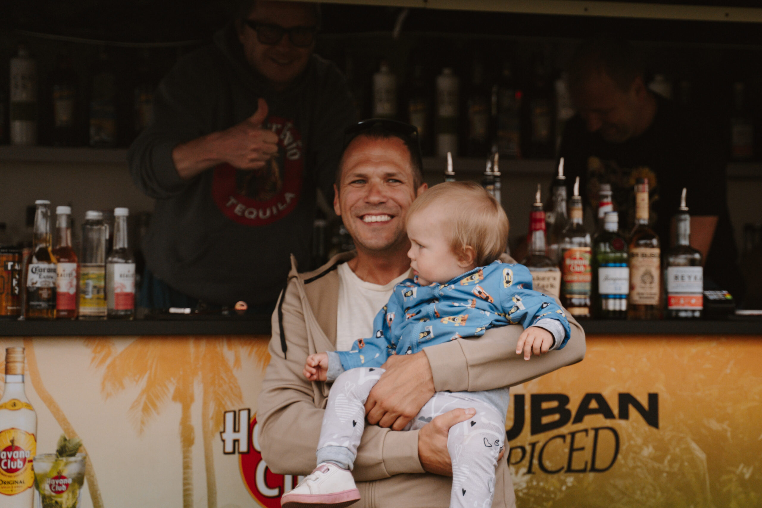 Ürituste, kontserdi fotograaf tallinnas. Hendik Sal saller