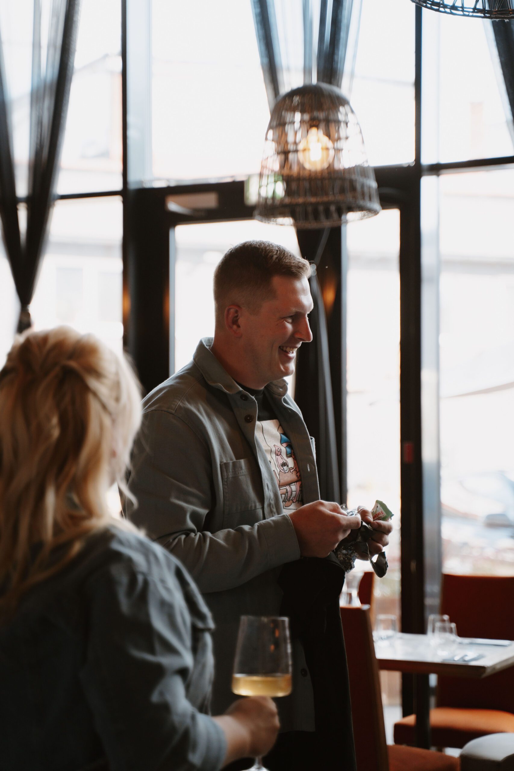 Sünnipäeva jäädvustamine, fotograaf Tallinnas